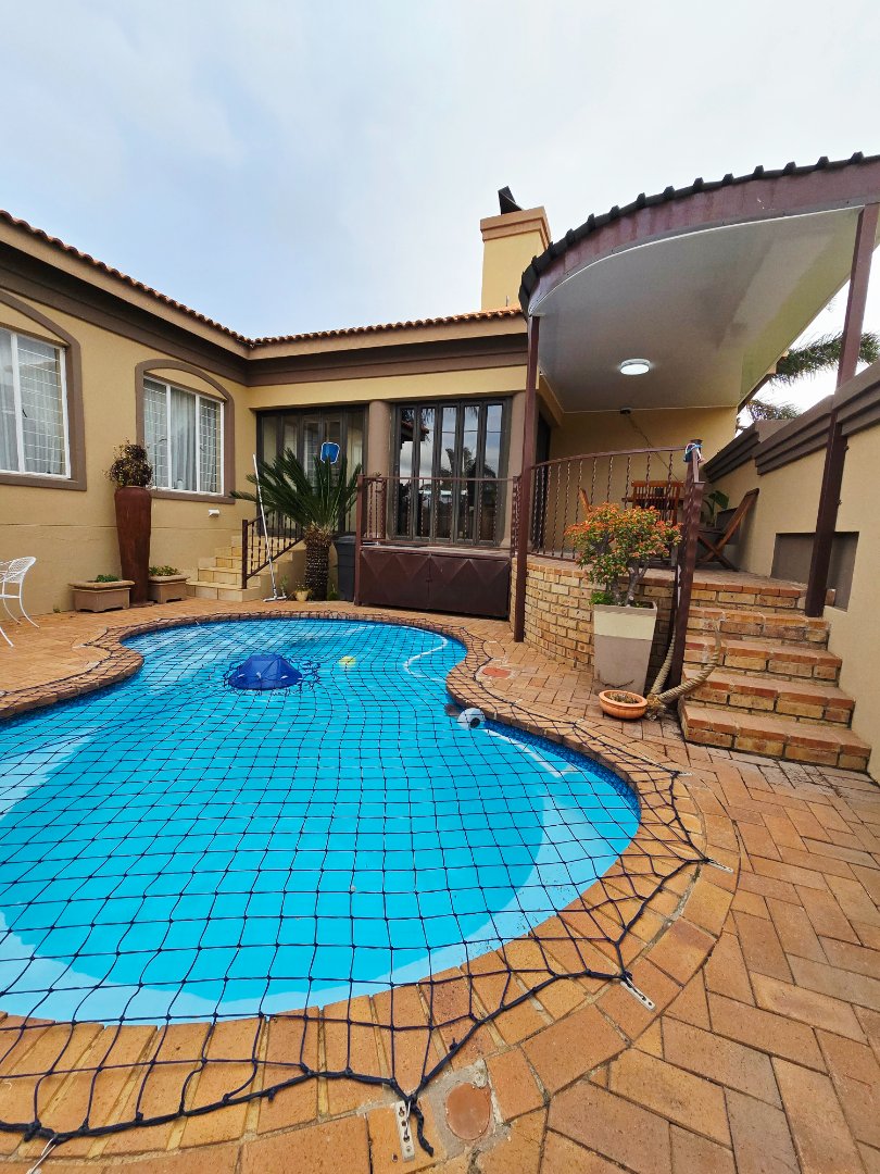 3 Bedroom Property for Sale in Wilkoppies North West